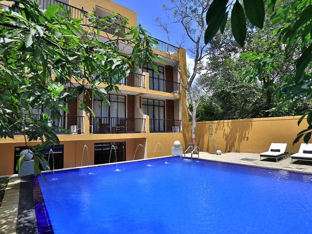 Lily'S Resort Habarana Exterior photo